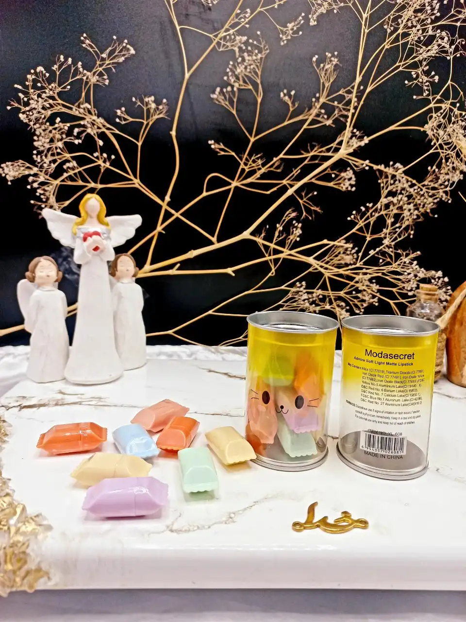 پک رژ ۸ عددی طرح شکلات بدنه استوانه ای برند Modasecret کد YL_608