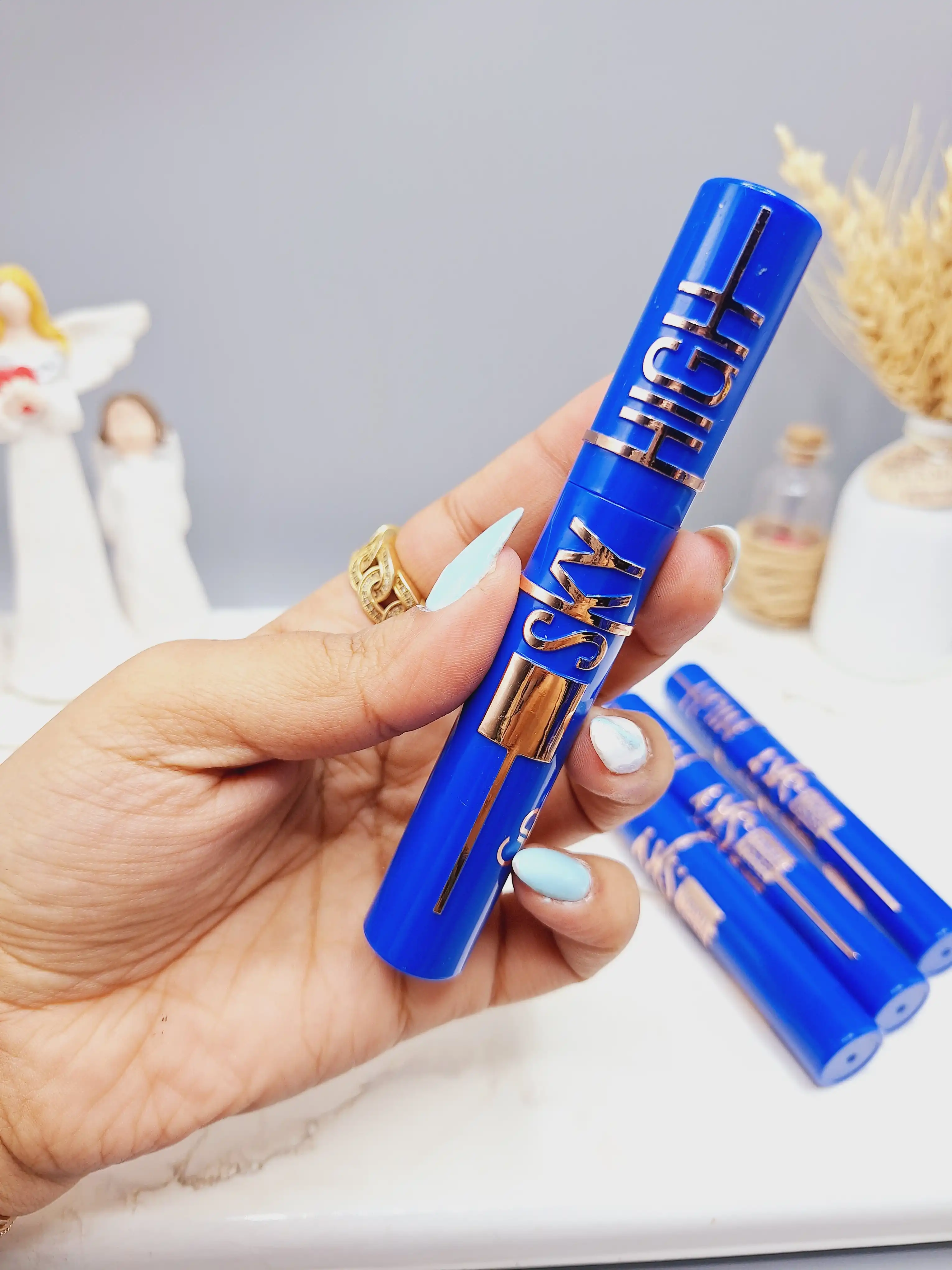 ریمل آبی بلند کننده و حجم دهنده مدل اسکای های کد 2611