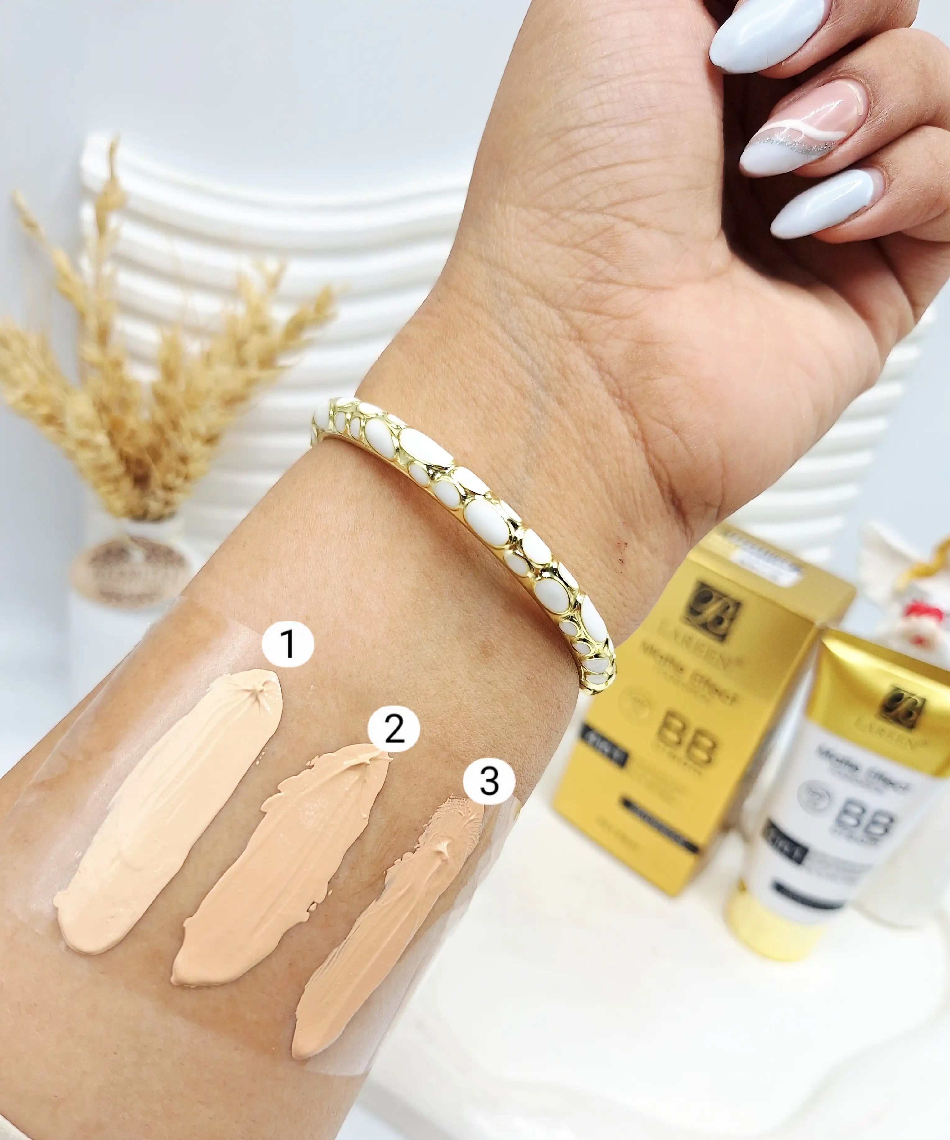 بی بی کرم مات و ضد آب لارین LAREEN کد 0864