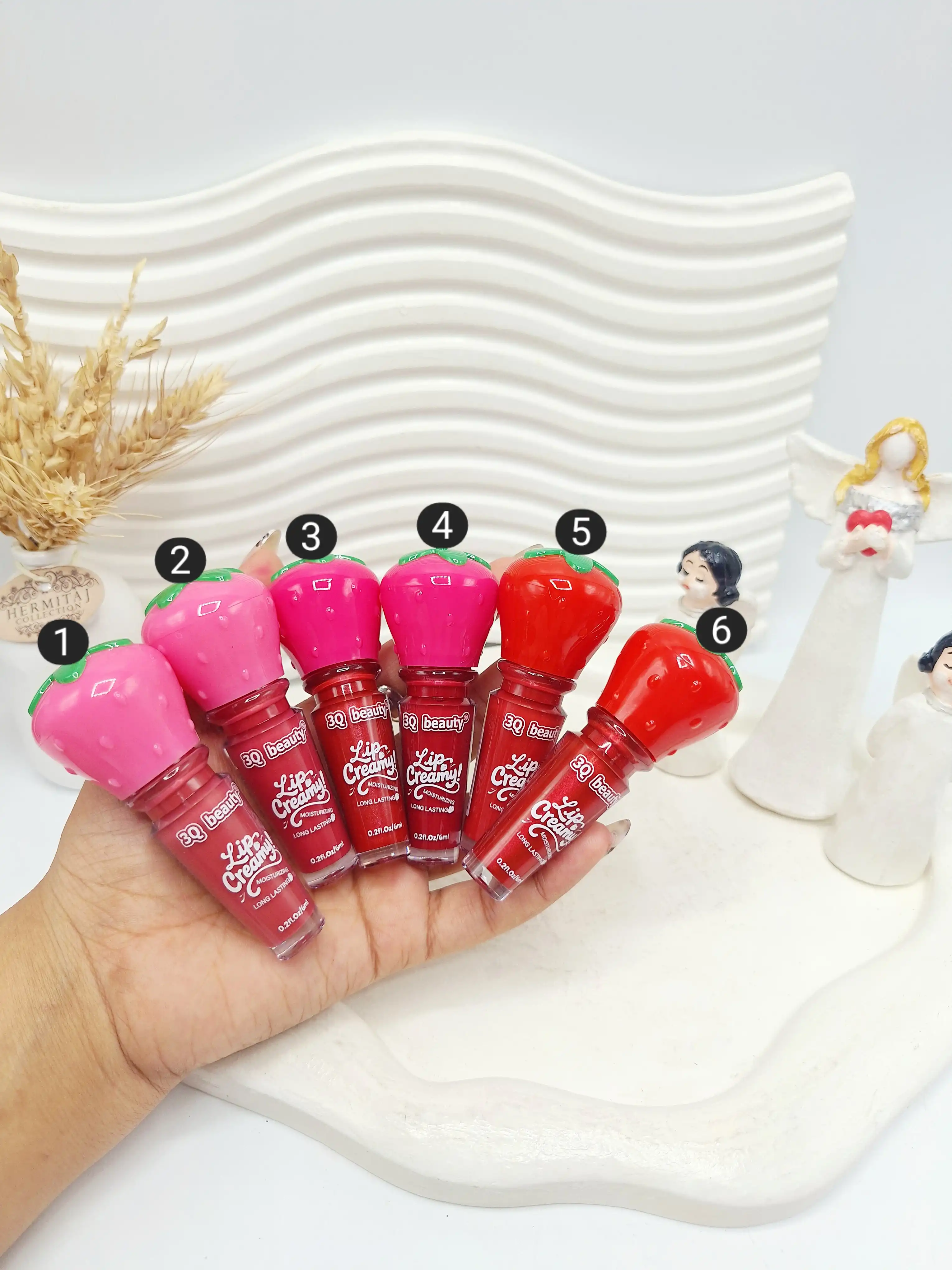 لیپ گلاس طرح توت فرنگی برند بیوتی کد 737